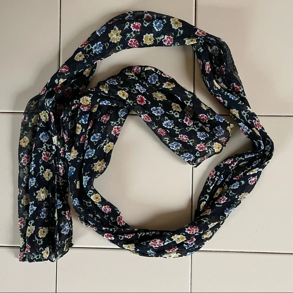 Vintage 90s Chiffon Floral Scarf